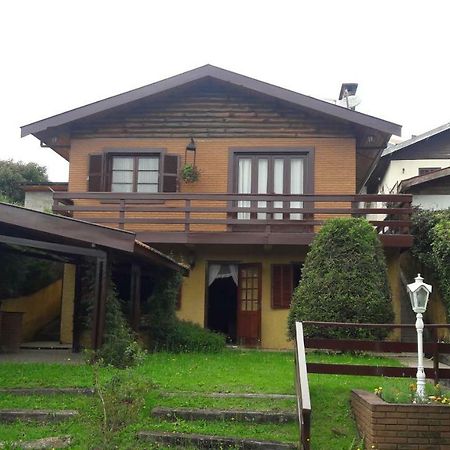 Residencia Dos Mafra Appartement Campos do Jordão Buitenkant foto