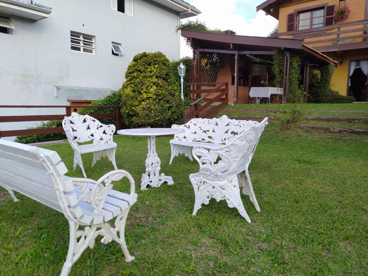 Residencia Dos Mafra Appartement Campos do Jordão Buitenkant foto