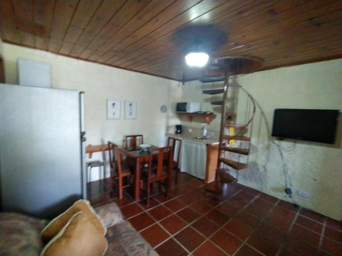 Residencia Dos Mafra Appartement Campos do Jordão Buitenkant foto