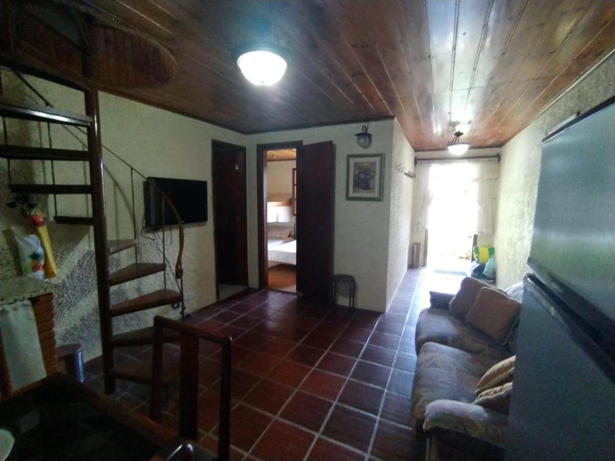 Residencia Dos Mafra Appartement Campos do Jordão Buitenkant foto